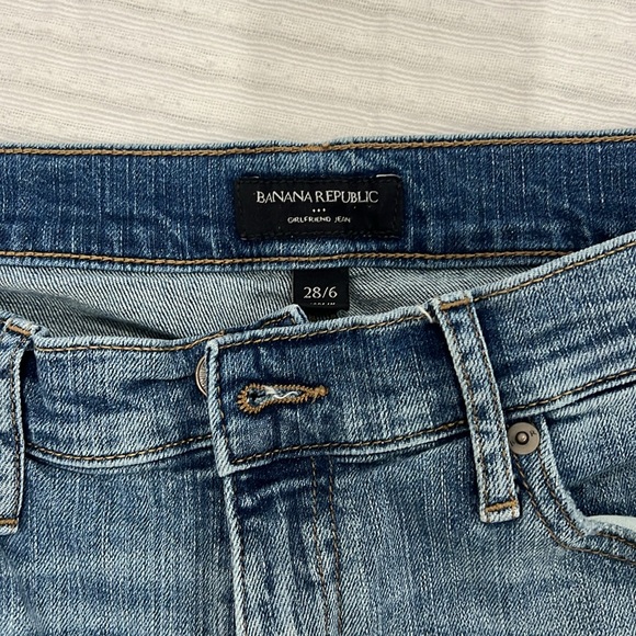 Banana Republic Girlfriend Jeans - Picture 3 of 5